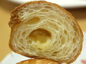 クロワッサンの断面