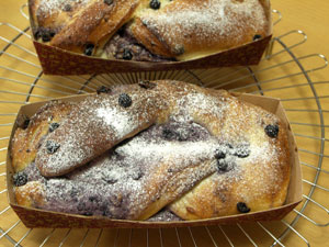 ブルーベリーチーズブレッド