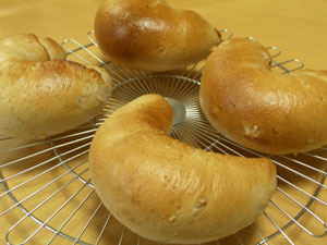 木の実ベーグル