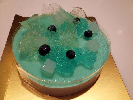 アナと雪の女王のクリスタルケーキ